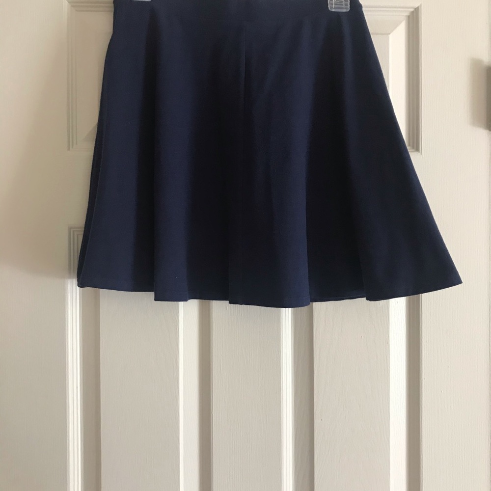 NWOT Forever 21 Skater Circle Skirt - Picture 3 of 4